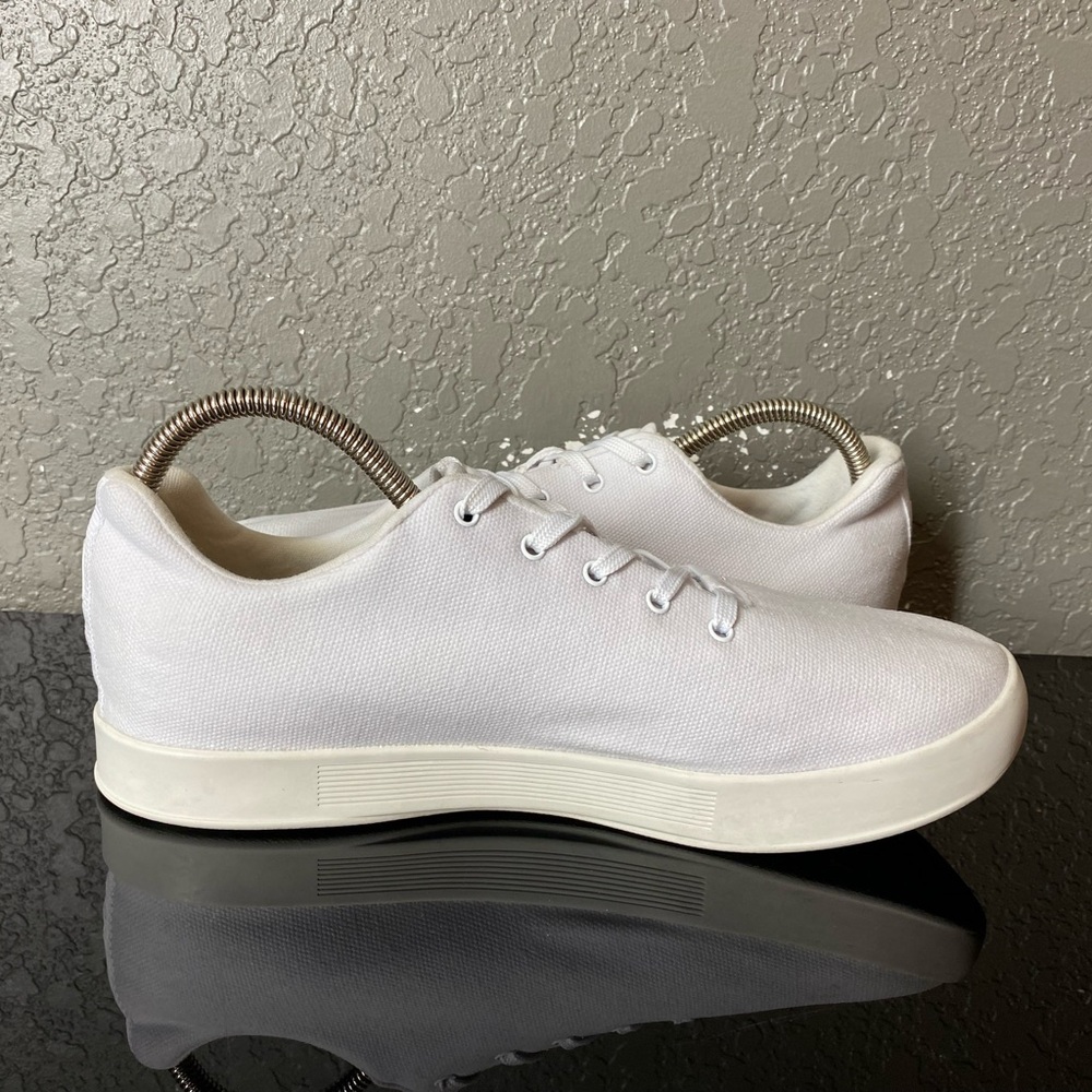 Nobull Crossfit Men’s Size 10 women’s size 11.5 white Athletic Training Sneakers